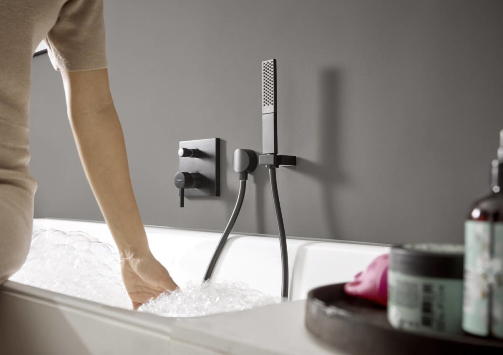 Hand Shower Rainfinity 100 1 Jet Brushed Black Chrome | Plumb-It