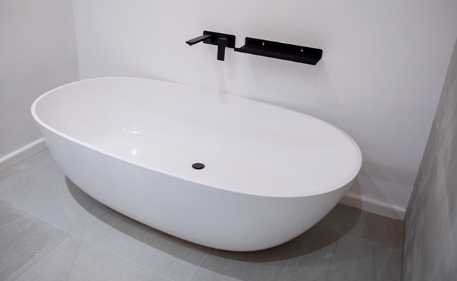 Dado - Dubai Bath 1640 (No Overflow) - Pearl White | Victorian