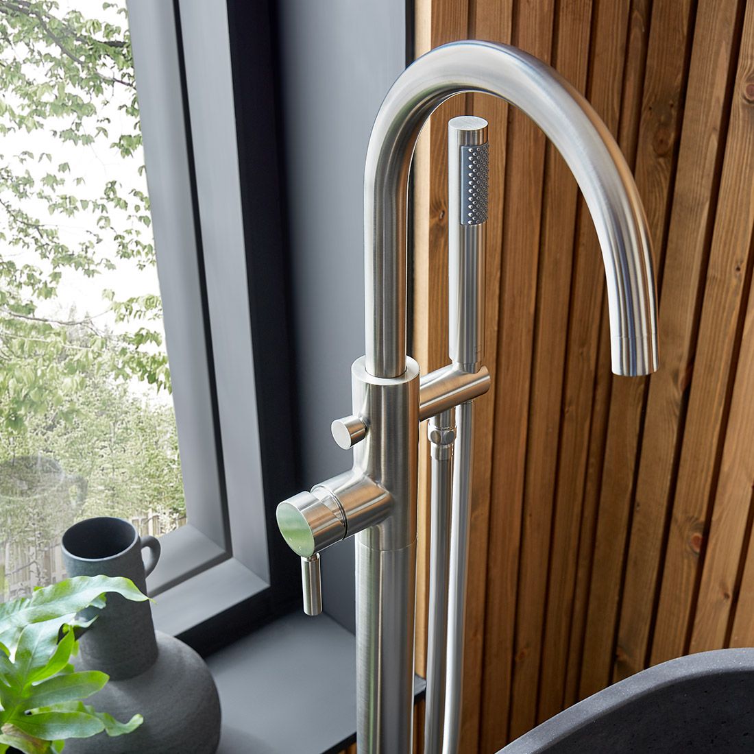 Vado Origins Freestanding Bath Mixer - Chrome | Victorian